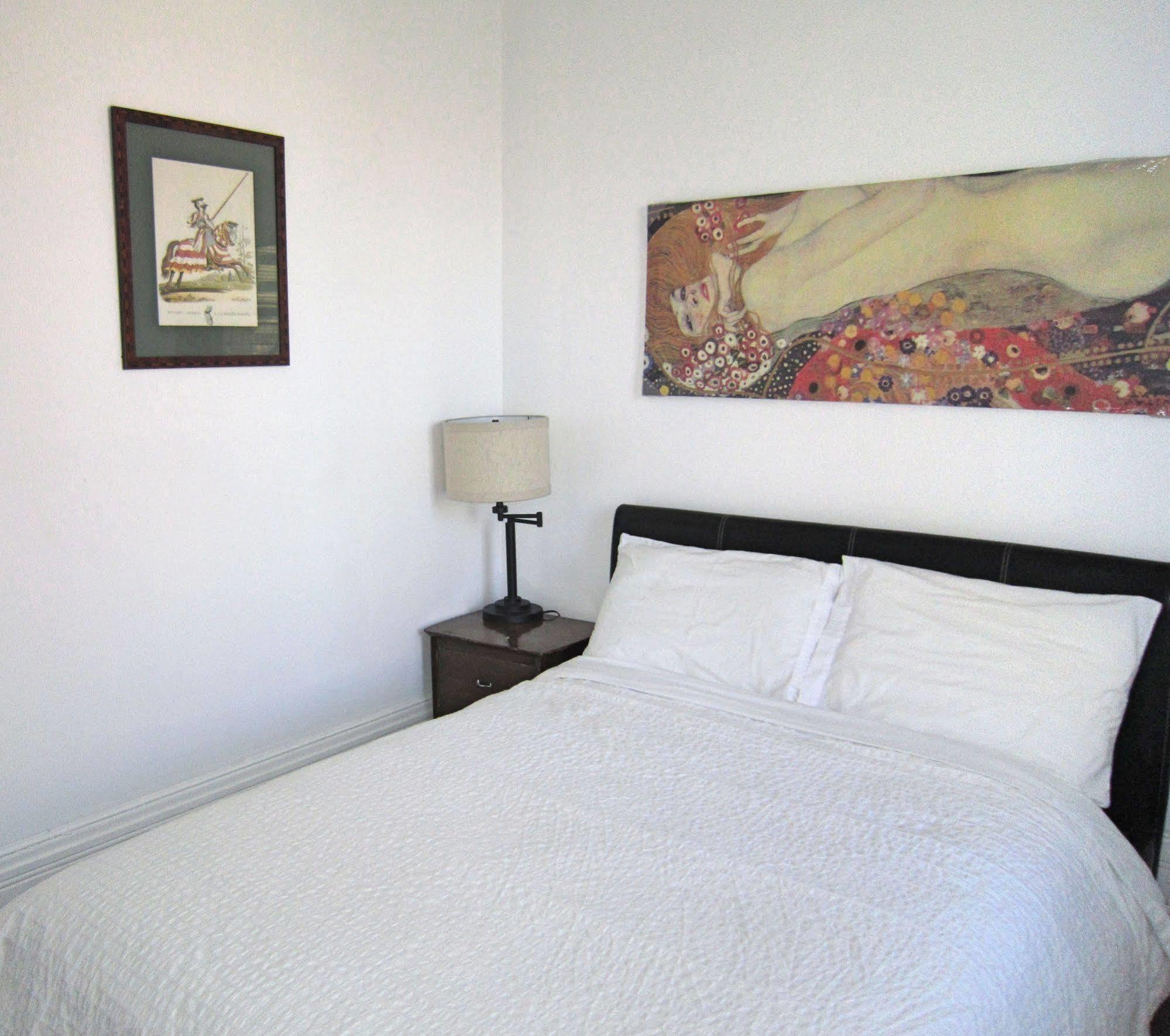 Spadina 11 Guesthouse Toronto Exteriör bild